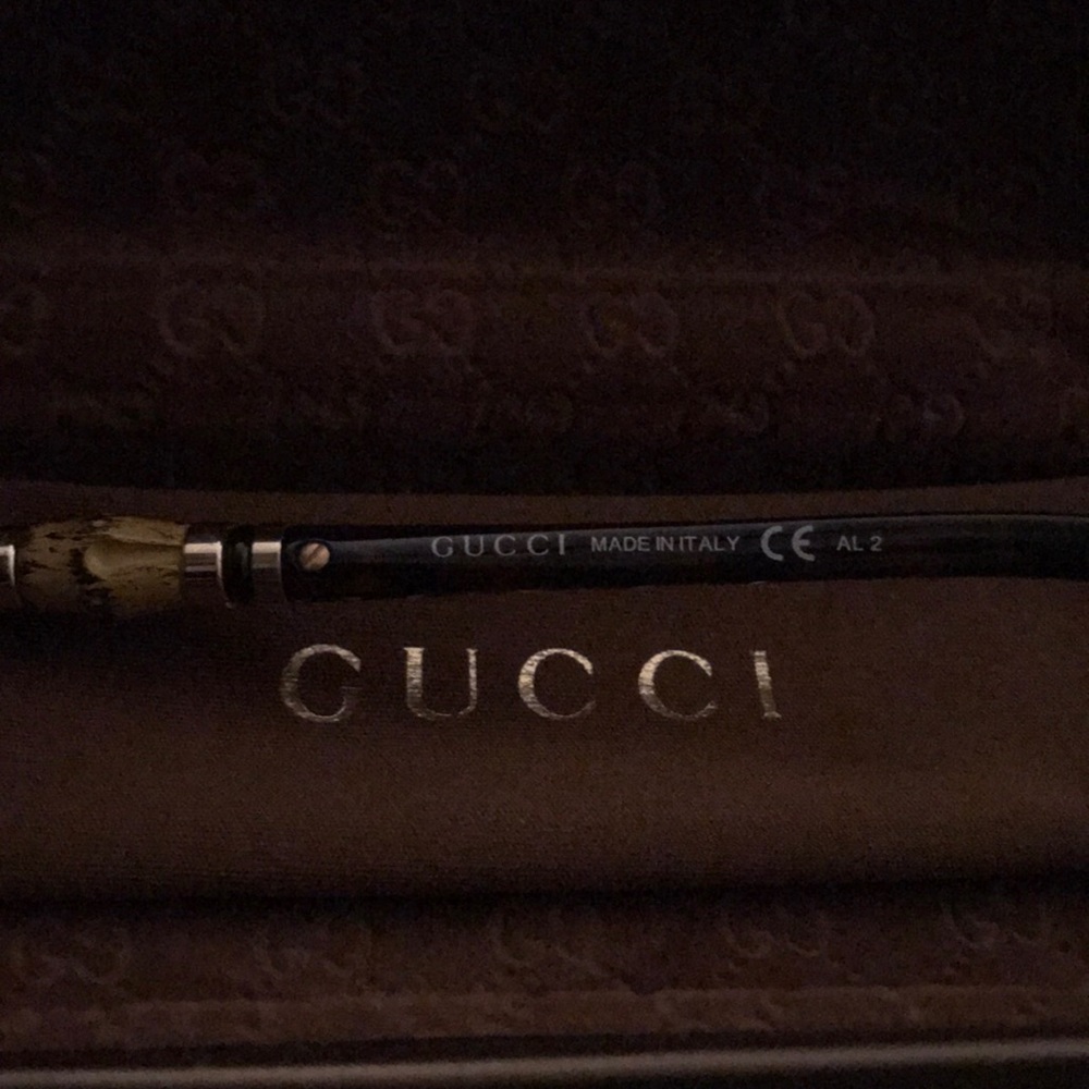 **Gifted**Gucci Sunglasses - Picture 7 of 8